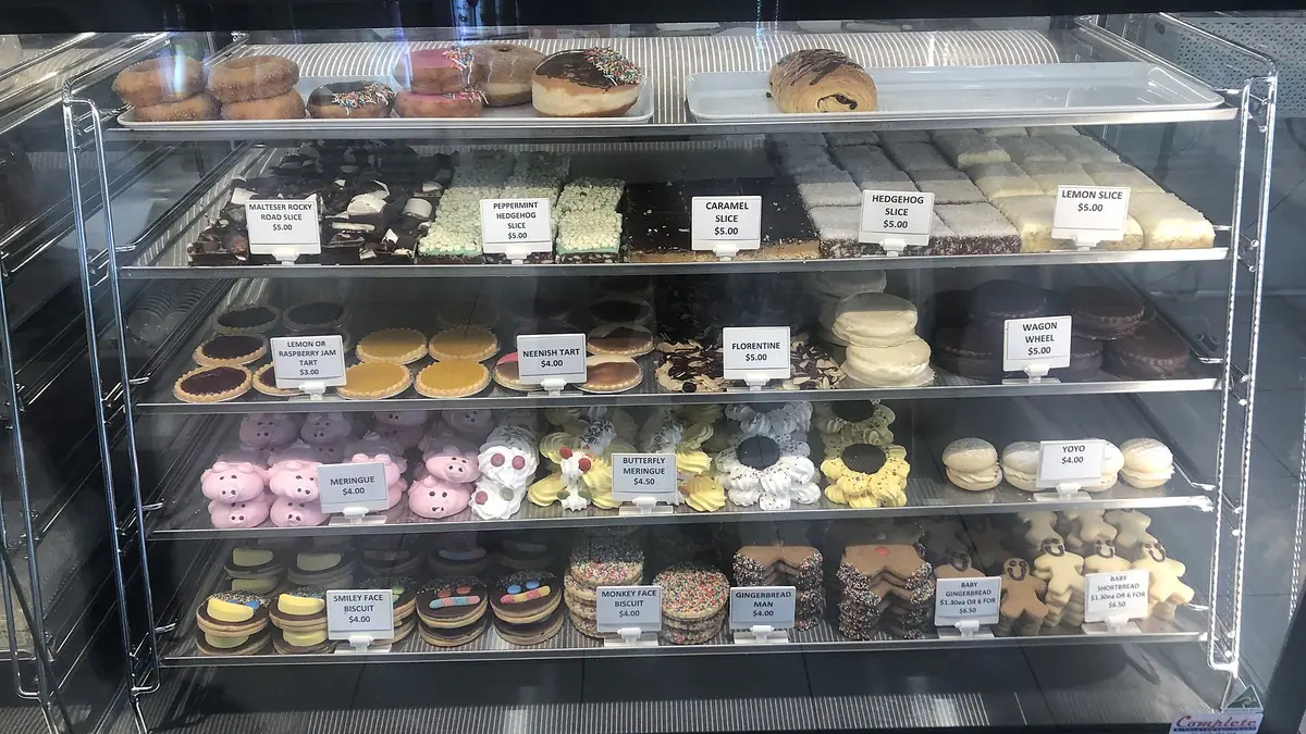 Simmons – bakery in Broxbourne town centre